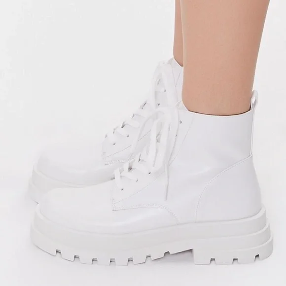 Forever 21 faux leather boots 5.5 , ( Not Available ) - Picture 3 of 6